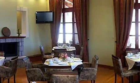 Aparthotel Zaggou 3*